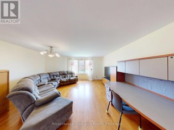 17 SUMAC TERRACE Belleville (Belleville Ward) Ontario photo 3