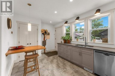 12 DRUMMOND STREET, Kingston (Kingston East (Incl Barret Crt)) Ontario