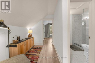 12 DRUMMOND STREET, Kingston (Kingston East (Incl Barret Crt)) Ontario