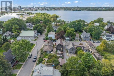 12 DRUMMOND STREET, Kingston (Kingston East (Incl Barret Crt)) Ontario