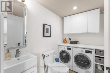 12 DRUMMOND STREET, Kingston (Kingston East (Incl Barret Crt)) Ontario