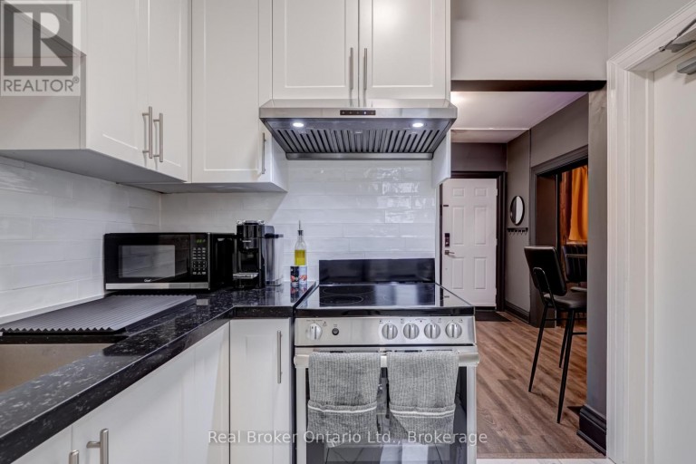 66 NOTTAWASAGA STREET, Orillia, Ontario, L3V3J4