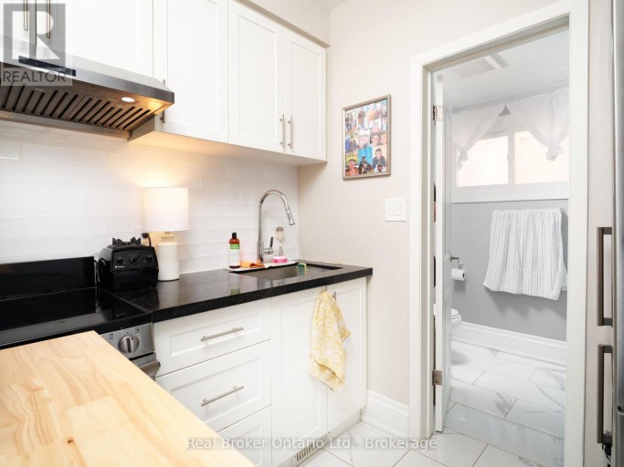 66 NOTTAWASAGA STREET, Orillia, Ontario, L3V3J4