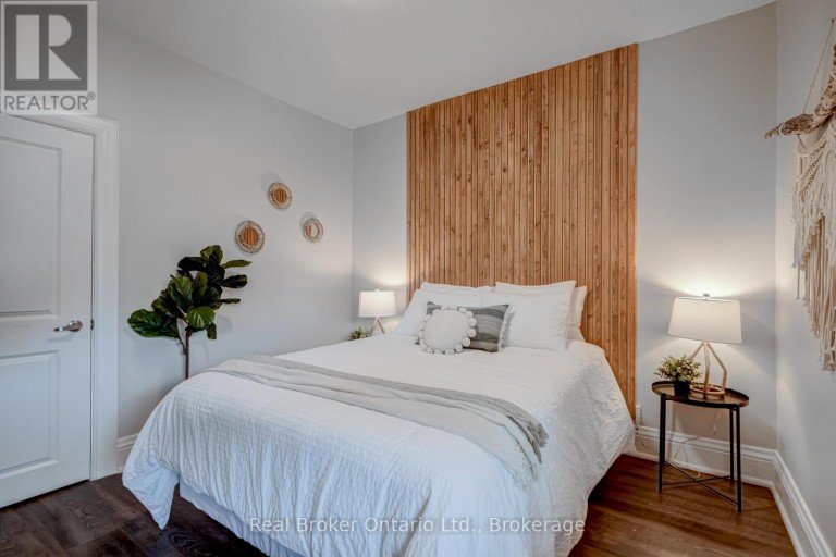 66 NOTTAWASAGA STREET, Orillia, Ontario, L3V3J4