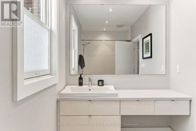 81 BOULTON AVENUE Toronto (South Riverdale) Ontario photo 19