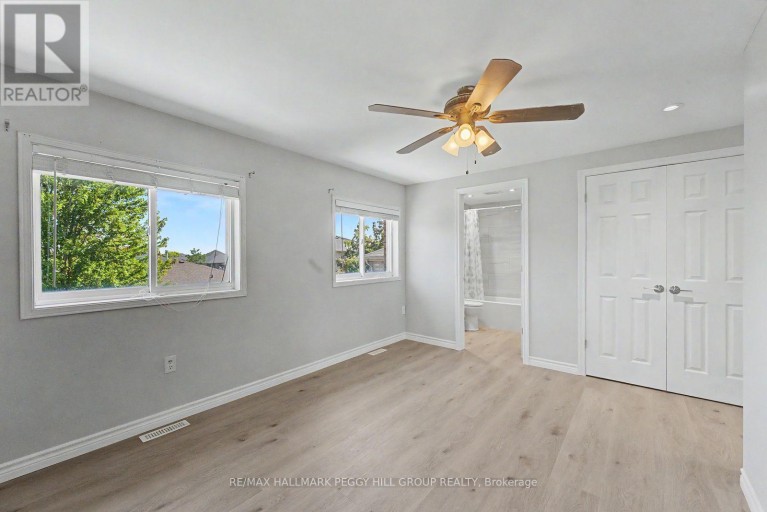 24 DUNSMORE LANE, Barrie (Georgian Drive), Ontario, L4M7A1