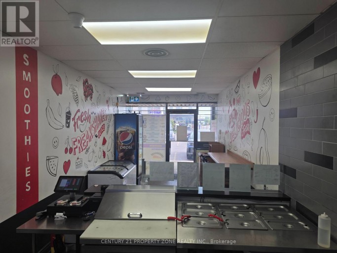 10 - 106 HUMBER COLLEGE BOULEVARD, Toronto (West Humber-Clairville), Ontario, M9V4E4