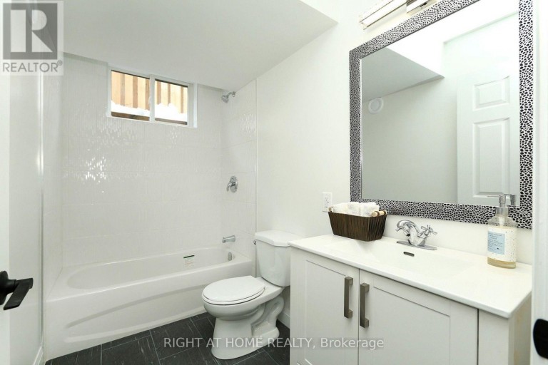 BSMT - 35 WOODWARD AVENUE, Brampton (Brampton North), Ontario, L6V1K2