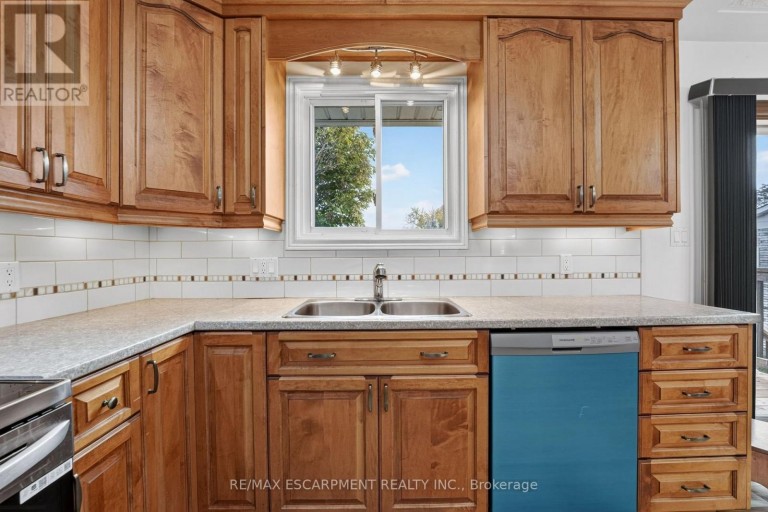 5 BROOKS CIRCLE, West Lincoln (Smithville), Ontario, L0R2A0