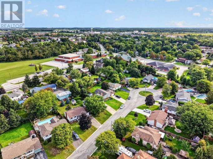 5 BROOKS CIRCLE, West Lincoln (Smithville), Ontario, L0R2A0