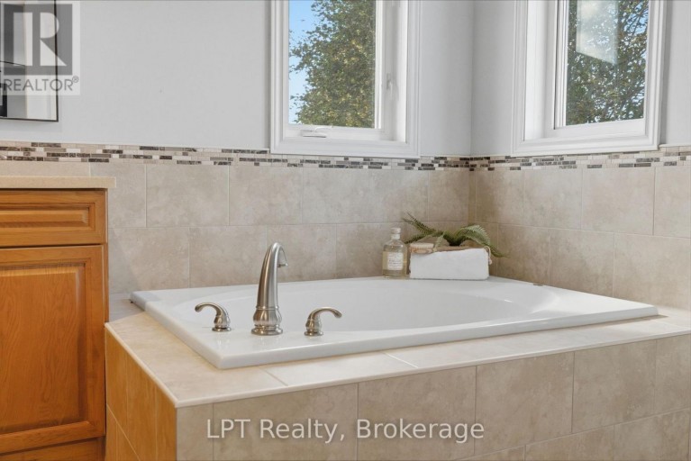 152 SHERIDAN STREET, Oshawa (Samac), Ontario, L1G8A4