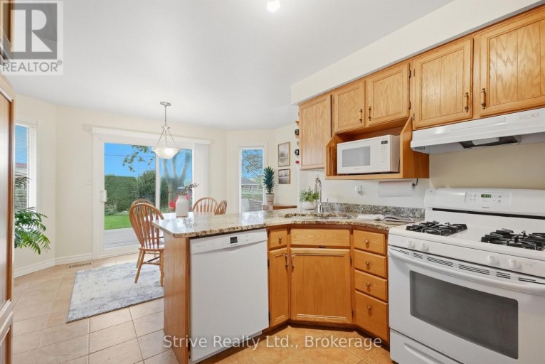 132 EAST HOUSE CRESCENT, Cobourg, Ontario, K9A5K5