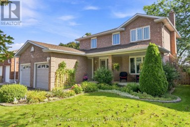 132 EAST HOUSE CRESCENT Cobourg Ontario photo 2