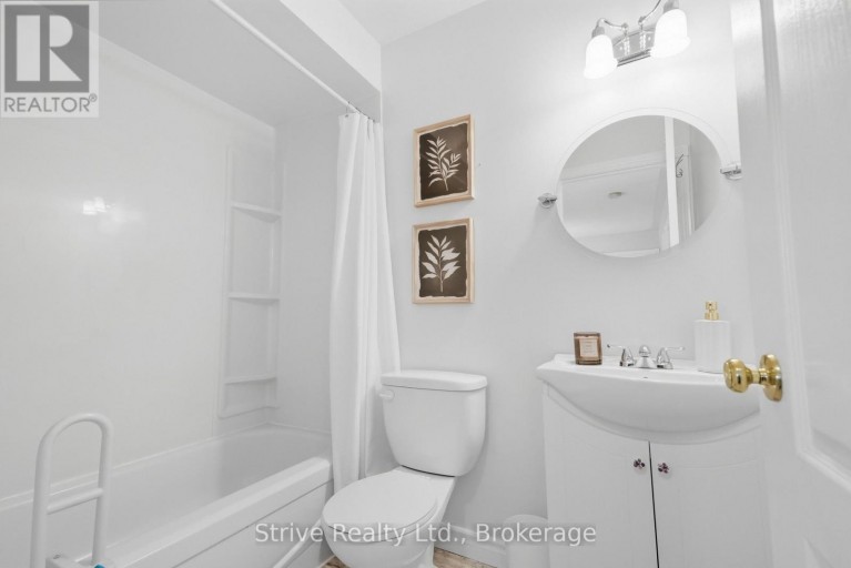 132 EAST HOUSE CRESCENT, Cobourg, Ontario, K9A5K5
