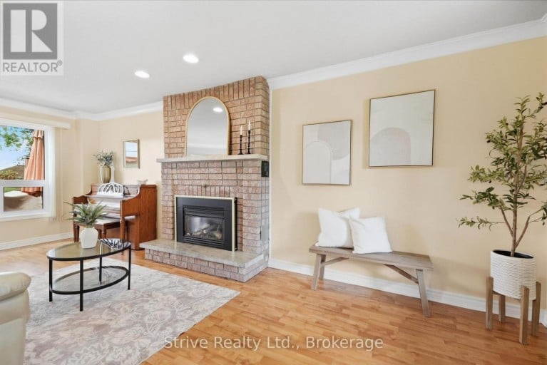 132 EAST HOUSE CRESCENT, Cobourg, Ontario, K9A5K5