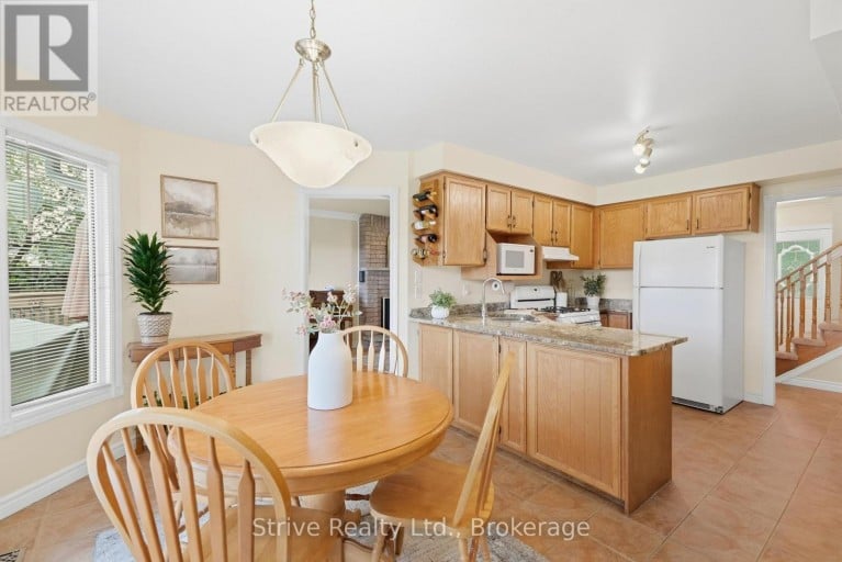 132 EAST HOUSE CRESCENT, Cobourg, Ontario, K9A5K5