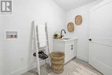 225 MITCHELLS CROSSROAD Prince Edward County (North Marysburg Ward) Ontario photo 35