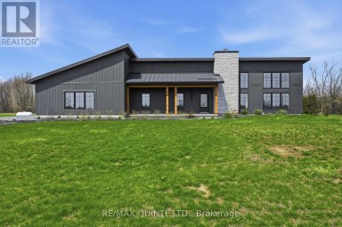 225 MITCHELLS CROSSROAD Prince Edward County (North Marysburg Ward) Ontario photo 40