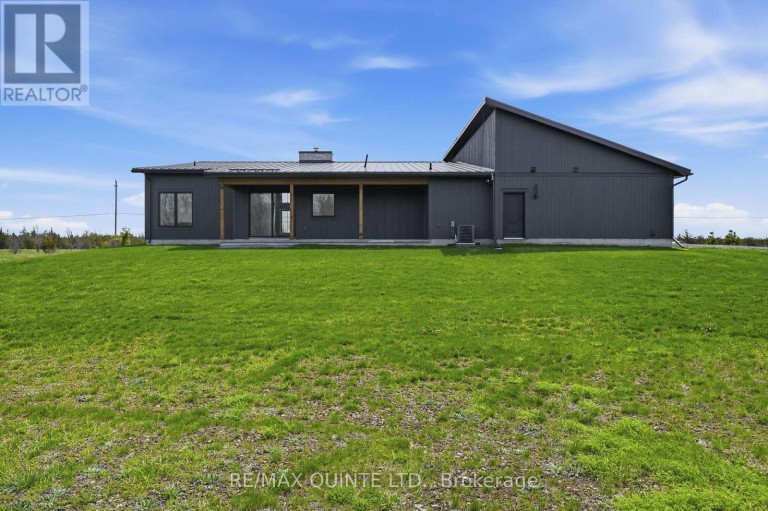 225 MITCHELLS CROSSROAD, Prince Edward County (North Marysburg Ward), Ontario, K0K2T0