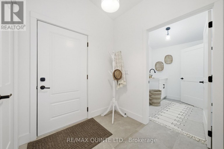 225 MITCHELLS CROSSROAD, Prince Edward County (North Marysburg Ward), Ontario, K0K2T0