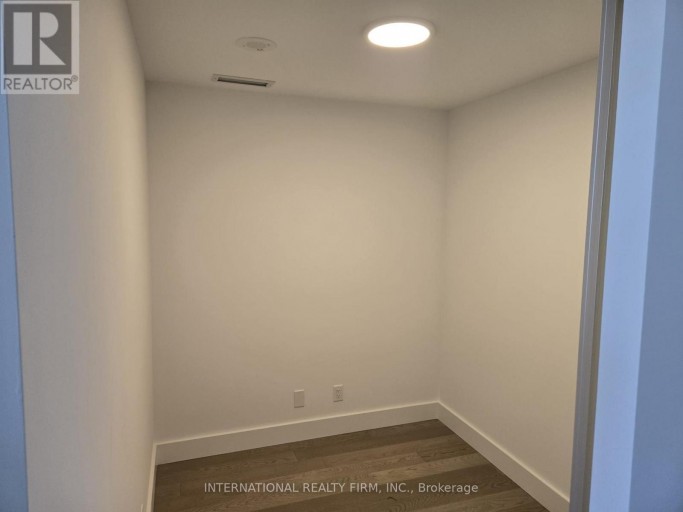 1002 - 6 GREENBRIAR ROAD E, Toronto (Bayview Village), Ontario, M2K1H5