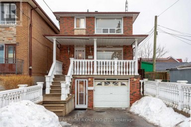 UPPER - 57 LANARK AVENUE Toronto (Oakwood Village) Ontario photo 1