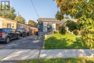 17 HUDDLESTON COURT Toronto (Clairlea-Birchmount) Ontario photo 2