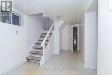 17 HUDDLESTON COURT Toronto (Clairlea-Birchmount) Ontario photo 24