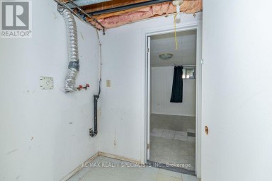 17 HUDDLESTON COURT Toronto (Clairlea-Birchmount) Ontario photo 31