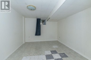 17 HUDDLESTON COURT Toronto (Clairlea-Birchmount) Ontario photo 32