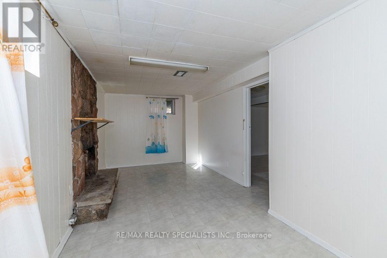 17 HUDDLESTON COURT, Toronto (Clairlea-Birchmount), Ontario, M1L4L1
