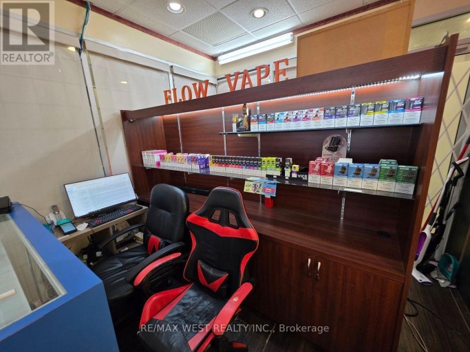 7D - 7398 YONGE STREET, Vaughan (Crestwood-Springfarm-Yorkhill), Ontario, L4J8J2