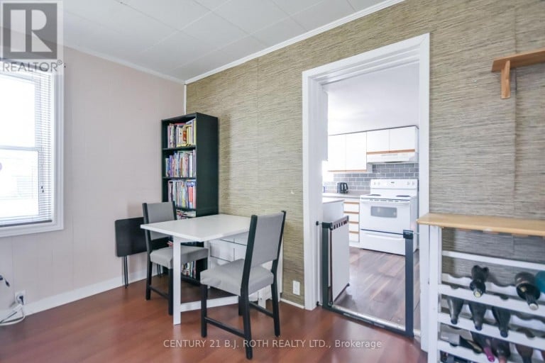 381 FOREST AVENUE S, Orillia, Ontario, L3V3Z2
