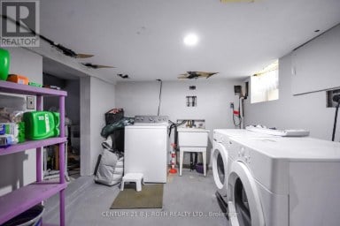 381 FOREST AVENUE S Orillia Ontario photo 21
