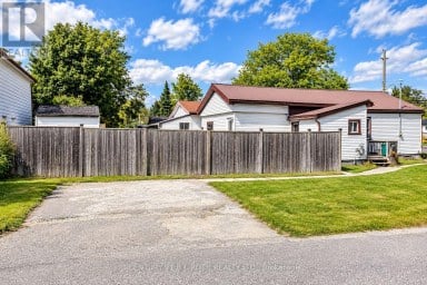 381 FOREST AVENUE S Orillia Ontario photo 4