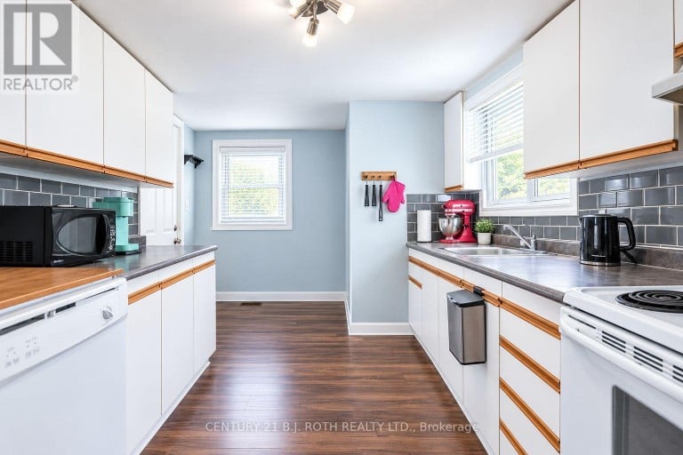 381 FOREST AVENUE S, Orillia, Ontario, L3V3Z2