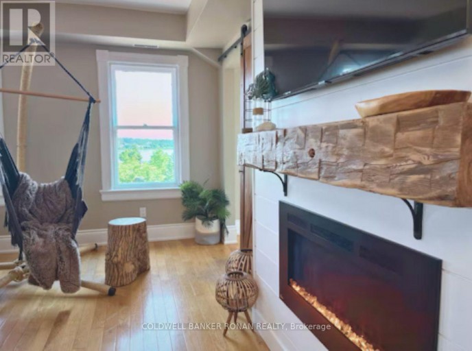 3RD FLOOR - 268 BRADFORD STREET, Barrie (Lakeshore), Ontario, L4N3B8