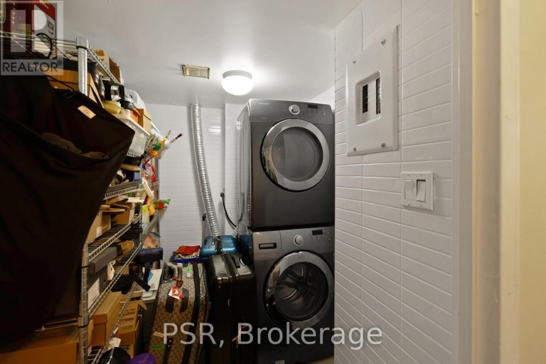 312 - 185 ROBINSON STREET, Oakville (OO Old Oakville), Ontario, L6J7P6