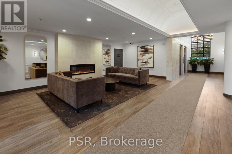 312 - 185 ROBINSON STREET, Oakville (OO Old Oakville), Ontario, L6J7P6