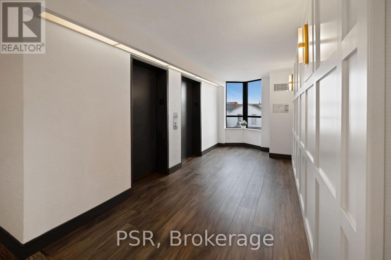 312 - 185 ROBINSON STREET, Oakville (OO Old Oakville), Ontario, L6J7P6