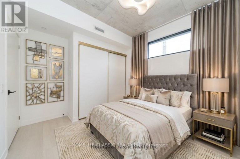 1 VINE AVENUE, Toronto (Junction Area), Ontario, M6P0C8