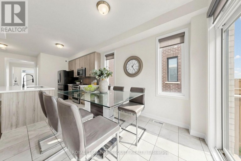 1456 ROSE WAY, Milton (CB Cobban), Ontario, L9E1V7