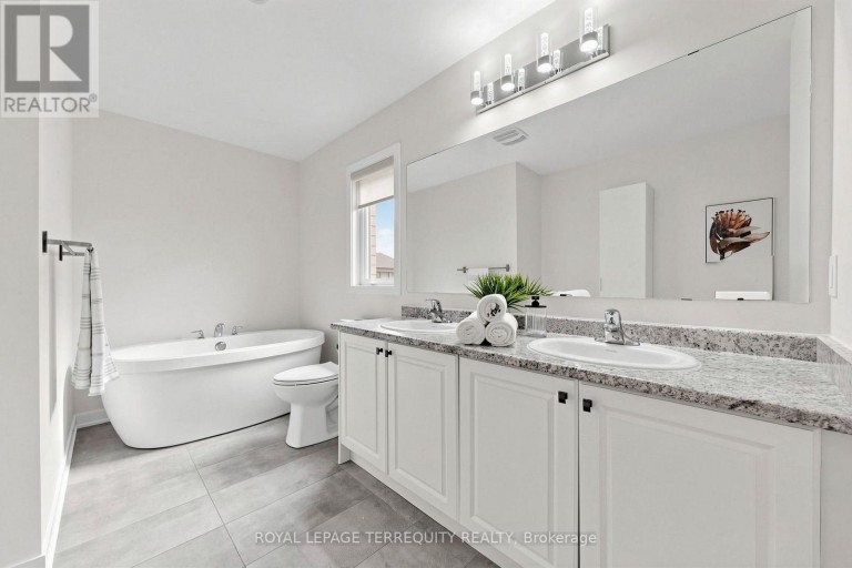 1456 ROSE WAY, Milton (CB Cobban), Ontario, L9E1V7