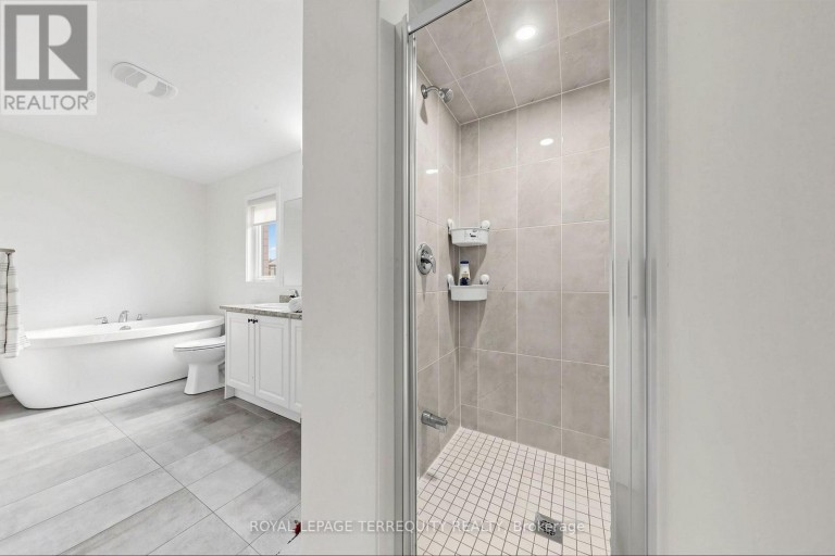 1456 ROSE WAY, Milton (CB Cobban), Ontario, L9E1V7