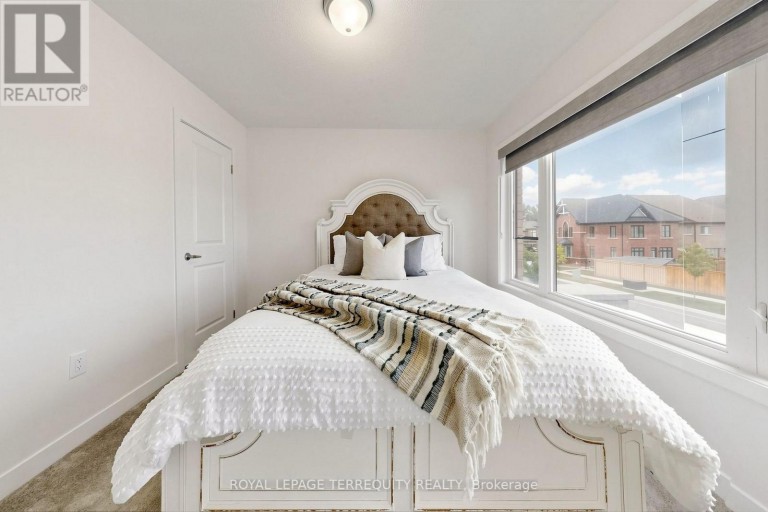 1456 ROSE WAY, Milton (CB Cobban), Ontario, L9E1V7