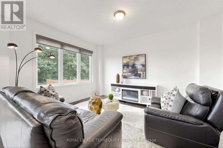 1456 ROSE WAY, Milton (CB Cobban), Ontario, L9E1V7