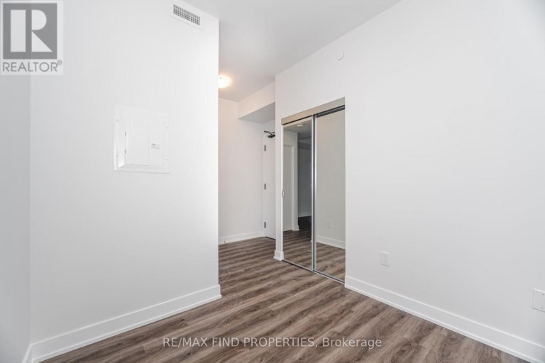 1405 - 430 SQUARE ONE DRIVE, Mississauga (City Centre), Ontario, L5B0L6