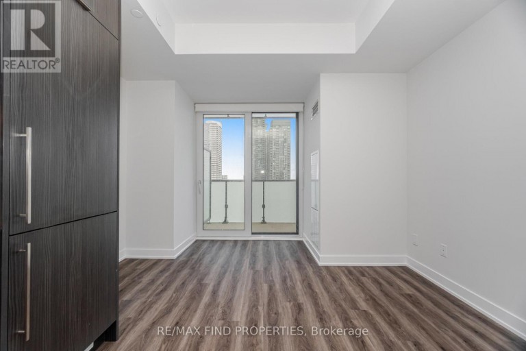 1405 - 430 SQUARE ONE DRIVE, Mississauga (City Centre), Ontario, L5B0L6