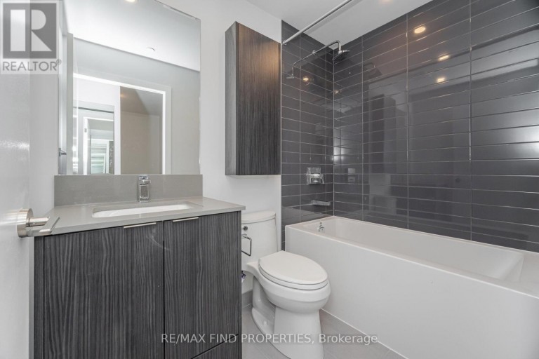 1405 - 430 SQUARE ONE DRIVE, Mississauga (City Centre), Ontario, L5B0L6