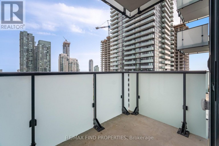1405 - 430 SQUARE ONE DRIVE, Mississauga (City Centre), Ontario, L5B0L6